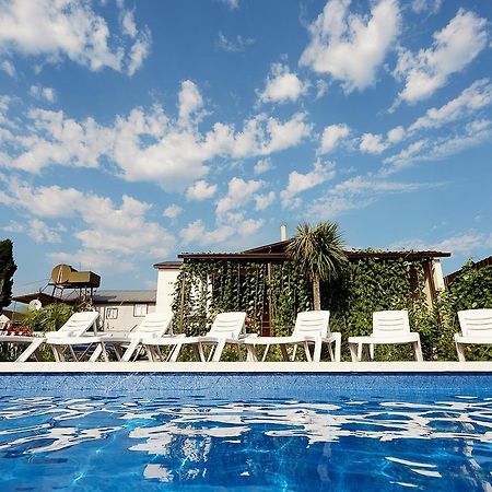 Lidzava Hotel Solntse Abkhazii المظهر الخارجي الصورة